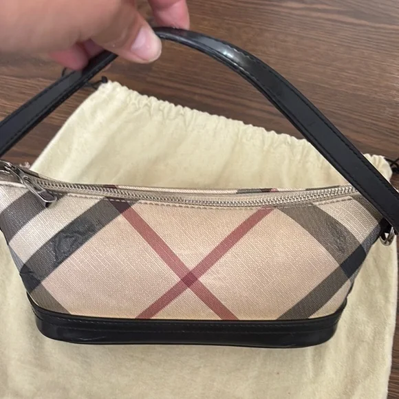 Burberry Beige and Black Women's Bag - Picture 9 of 11